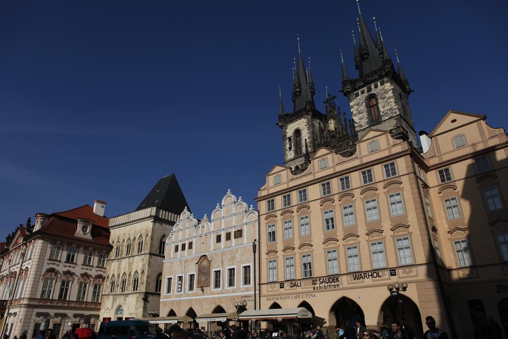 Old Town Apartments Tyn Prag Exteriör bild